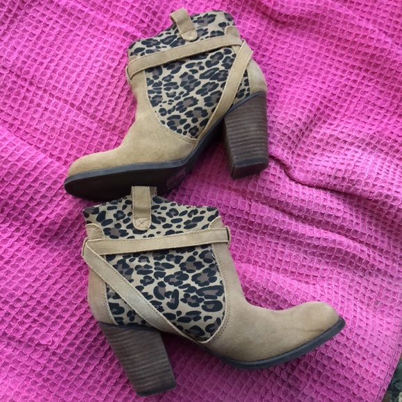 American Eagle women’s boots size 7 - Picture 3 of 5